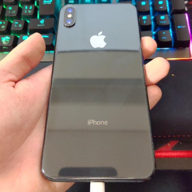 iPhone(アイフォーン)のiphone xs max 256gb simフリー スマホ/家電/カメラのスマートフォン/携帯電話(スマートフォン本体)の商品写真