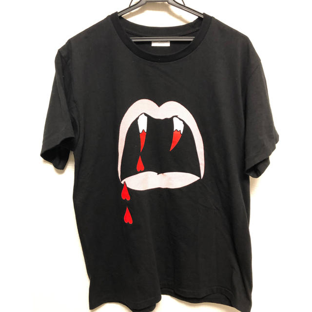 Saint Laurent(サンローラン)のサンローランtシャツ メンズのトップス(Tシャツ/カットソー(半袖/袖なし))の商品写真
