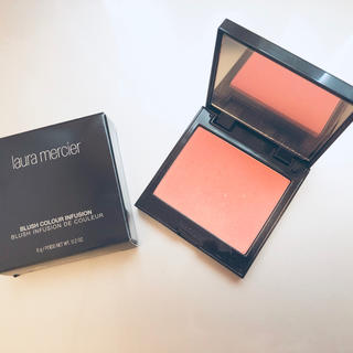 ローラメルシエ(laura mercier)の即購入可能☆ ローラメルシエのブラッシュカラーインフュージョン チーク ピーチ(チーク)