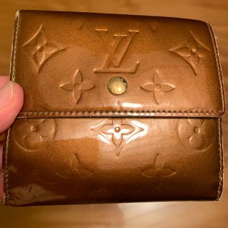 ルイヴィトン(LOUIS VUITTON)の Louis Vuitton Wホック財布 ヴェルニ ベージュ レディース (財布)