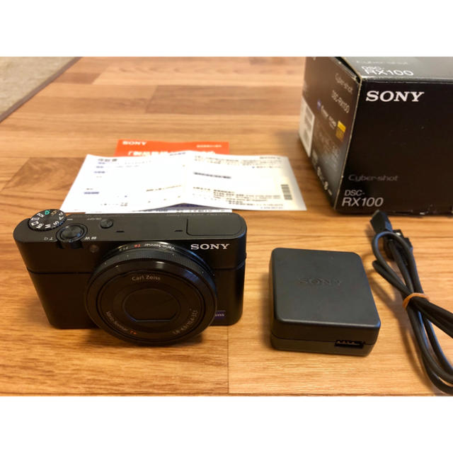 SONY(ソニー)の【美品】SONYソニー デジカメ Cyber-shot DSC-RX100 スマホ/家電/カメラのカメラ(コンパクトデジタルカメラ)の商品写真