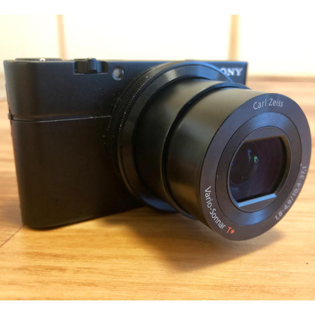 SONY(ソニー)の【美品】SONYソニー デジカメ Cyber-shot DSC-RX100 スマホ/家電/カメラのカメラ(コンパクトデジタルカメラ)の商品写真