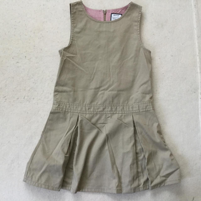 GYMBOREE(ジンボリー)の#8 130センチ ジンボリー ベージュのジャンパースカート キッズ/ベビー/マタニティのキッズ服女の子用(90cm~)(ワンピース)の商品写真