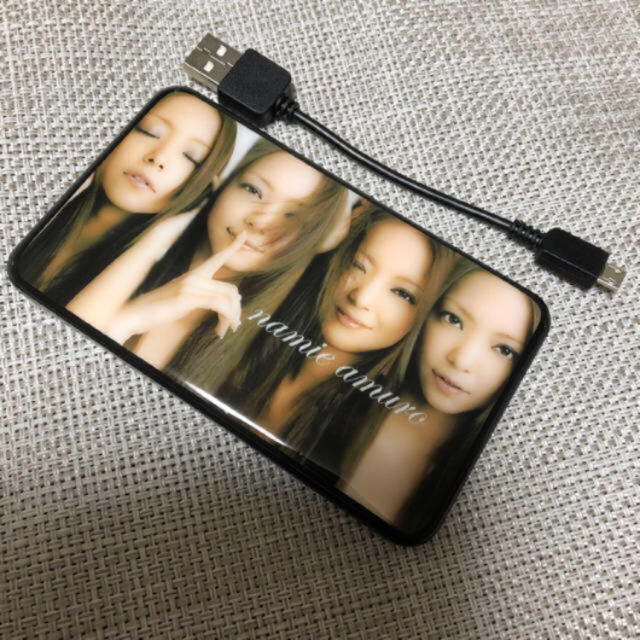 値下げ 安室奈美恵 モバイルバッテリー3000mAh スマホ/家電/カメラのスマホアクセサリー(その他)の商品写真