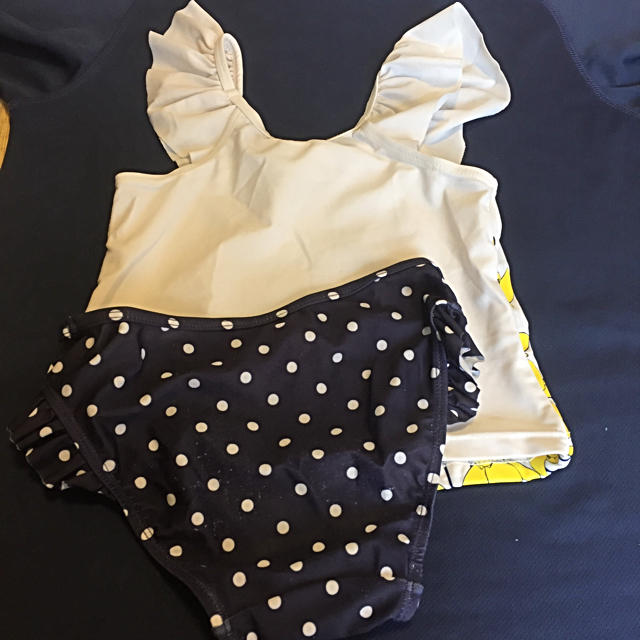 Old Navy(オールドネイビー)のOLD NAVY 水着 110 USED キッズ/ベビー/マタニティのキッズ服女の子用(90cm~)(水着)の商品写真