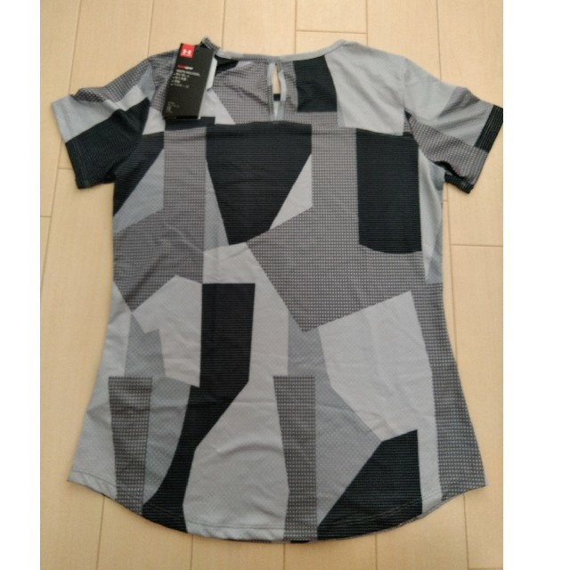 UNDER ARMOUR(アンダーアーマー)のUNDER ARMOUR ランニングTシャツ レディースのトップス(Tシャツ(半袖/袖なし))の商品写真