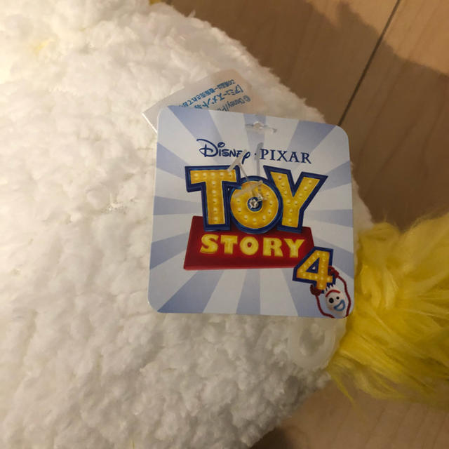 Disney(ディズニー)のトイストーリー4 バターカップ特大ぬいぐるみ エンタメ/ホビーのおもちゃ/ぬいぐるみ(ぬいぐるみ)の商品写真