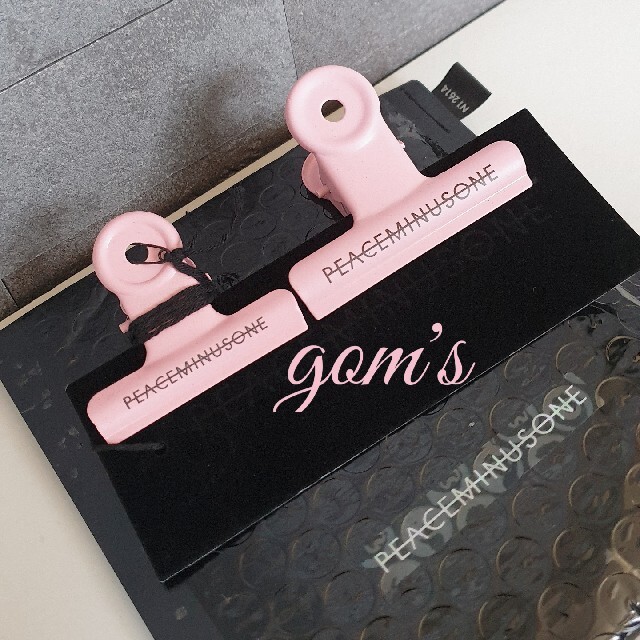 PEACEMINUSONE(ピースマイナスワン)のPEACEMINUSONE PMO BULLDOG CLIP #12 PINK レディースのアクセサリー(その他)の商品写真