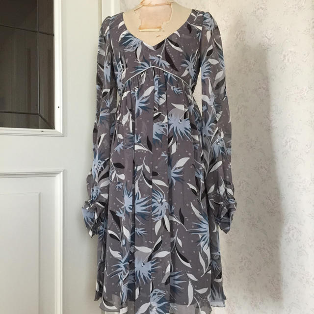 JILLSTUART - 中古美品ジルスチュアートグレー胸下切り替えフレア