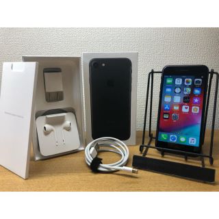 アップル(Apple)のiPhone 7 Black 32 GB au SIMフリー(スマートフォン本体)