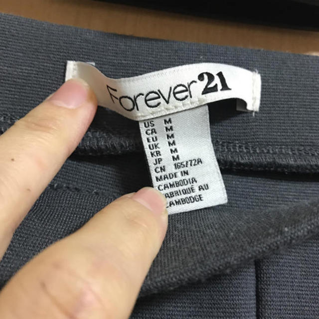 FOREVER 21(フォーエバートゥエンティーワン)のforever21 レギンスパンツ レディースのレッグウェア(レギンス/スパッツ)の商品写真