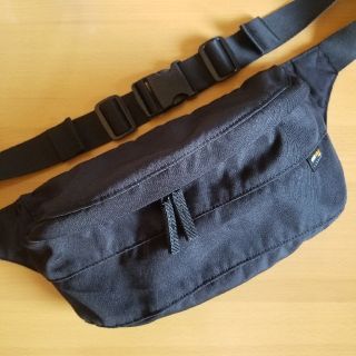 ジーユー(GU)の【黒】GU Waist Bag ウエストバッグ(ウエストポーチ)