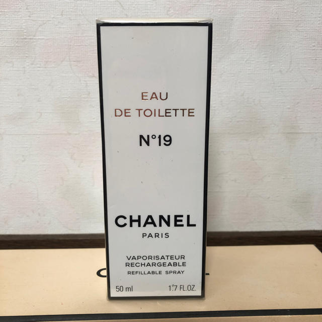 CHANEL No.19 オードゥトワレ