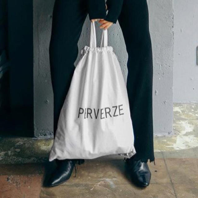 perverze  巾着バック レディースのバッグ(ショルダーバッグ)の商品写真