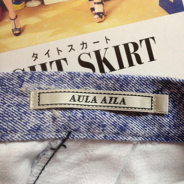 AULA AILA(アウラアイラ)のアウラアイラ デニムペプラムスカート レディースのスカート(ミニスカート)の商品写真