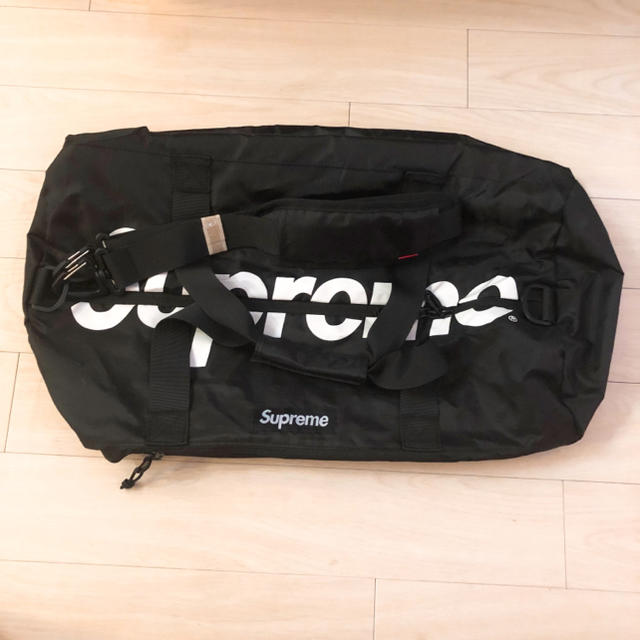 Supreme(シュプリーム)の新品 未使用 supreme シュプリーム ショルダーバッグ bag  メンズのバッグ(ショルダーバッグ)の商品写真