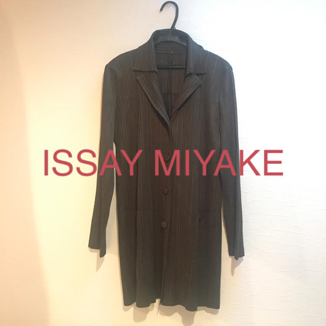 PLEATS PLEASE ISSEY MIYAKE(プリーツプリーズイッセイミヤケ)のプリーツプリーズのジャケット・カーディガン（取り外しフード付き） レディースのトップス(カーディガン)の商品写真