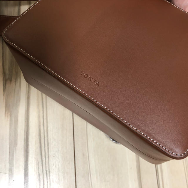 DEUXIEME CLASSE(ドゥーズィエムクラス)のYONFA＊完売 square shoulder (brown) レディースのバッグ(ショルダーバッグ)の商品写真