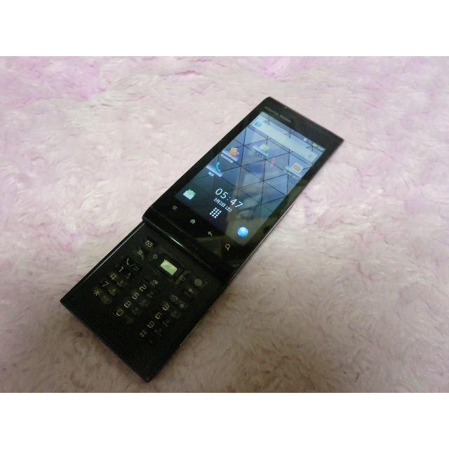 au/IS14SH/黒/ジャンク/332 スマホ/家電/カメラのスマートフォン/携帯電話(スマートフォン本体)の商品写真