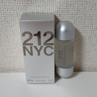 キャロライナヘレナ(CAROLINA HERRERA)の再お値下げ♪キャロライナ ヘレラ 212 オーデトワレ 30ml(香水(女性用))