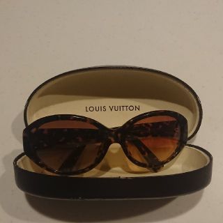 ルイヴィトン(LOUIS VUITTON)のルイヴィトン サングラスお値下げ！！！(サングラス/メガネ)