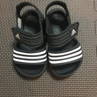 アディダス(adidas)のサンダル(その他)