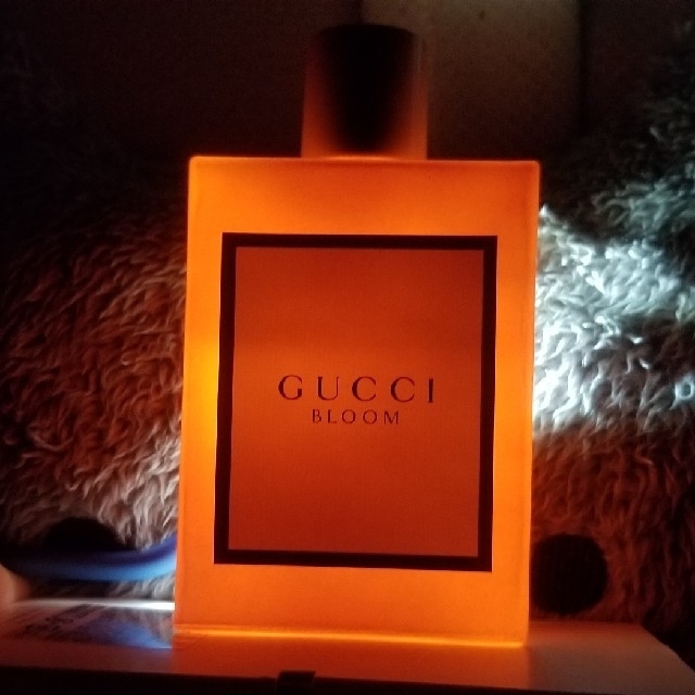Gucci(グッチ)の[増税前期間限定] GUCCI BLOOM EDP 100ml コスメ/美容の香水(香水(女性用))の商品写真