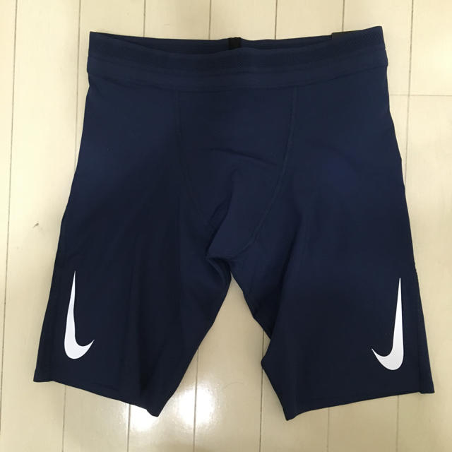 NIKE - 【日本未発売】Sサイズ ナイキ エアロスイフト ハーフタイツ ネイビーブルーの通販 by 誠実屋｜ナイキならラクマ