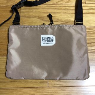 ユナイテッドアローズグリーンレーベルリラクシング(UNITED ARROWS green label relaxing)のフレドリックパッカーズ サコッシュ(ショルダーバッグ)