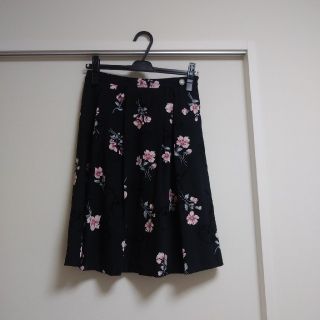 ミッシュマッシュ(MISCH MASCH)の【専用:美品】ミッシュマッシュ　花柄フレアースカート(ひざ丈スカート)