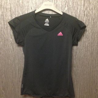 アディダス(adidas)のadidas スポーツウエア(Tシャツ(半袖/袖なし))