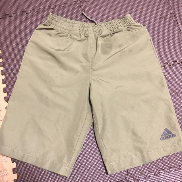 adidas(アディダス)のアディダス ハーパン 140 キッズ/ベビー/マタニティのキッズ服男の子用(90cm~)(パンツ/スパッツ)の商品写真