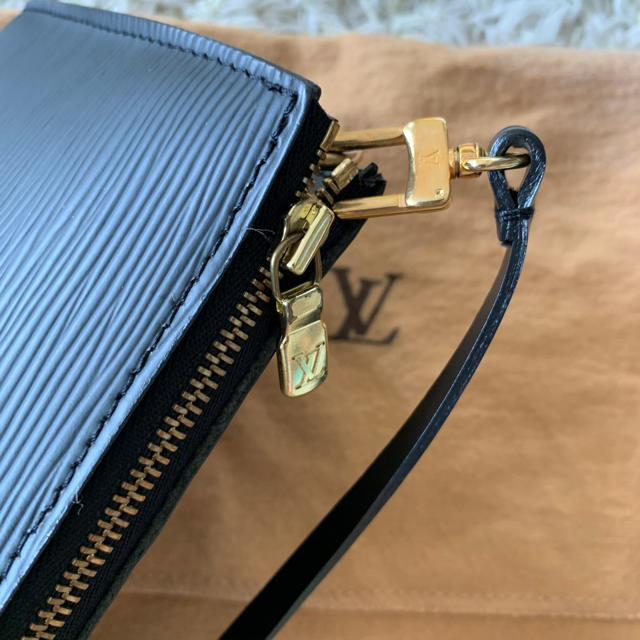 LOUIS VUITTON(ルイヴィトン)のVUITTON ヴィトン アクセサリーポーチ レディースのバッグ(ハンドバッグ)の商品写真