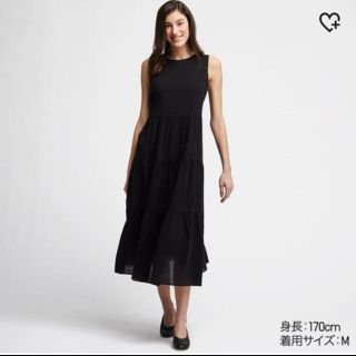 ユニクロ(UNIQLO)のユニクロ ティアードワンピース 黒 Sサイズ(ロングワンピース/マキシワンピース)