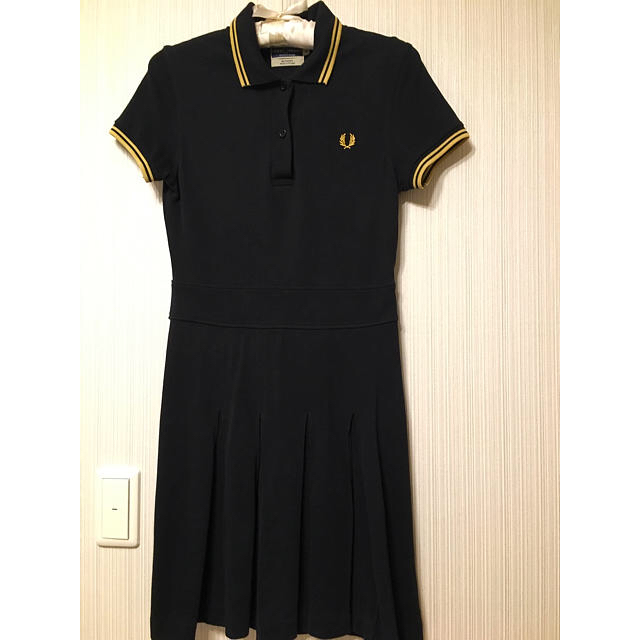 FRED PERRY(フレッドペリー)のフレッドペリーシャツワンピース レディースのワンピース(ひざ丈ワンピース)の商品写真