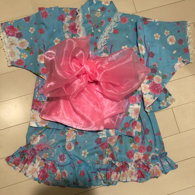 140cm 夏ゆかた アンサンブル水色フリルレースお花柄🎶 キッズ/ベビー/マタニティのキッズ服女の子用(90cm~)(甚平/浴衣)の商品写真