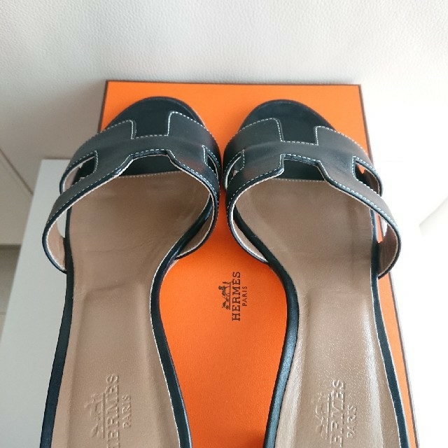 くまのこさま専用】HERMES サンダル オアジス エルメス 35 1/2 黒 くまのこさま専用】HERMES サンダル オアジス エルメス 35 1/2 黒