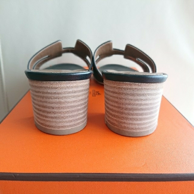 くまのこさま専用】HERMES サンダル オアジス エルメス 35 1/2 黒 くまのこさま専用】HERMES サンダル オアジス エルメス 35 1/2 黒