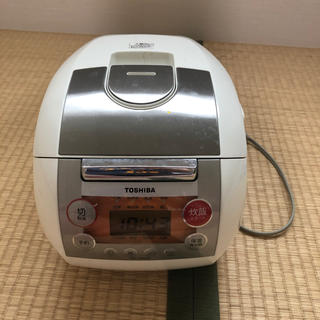 トウシバ(東芝)のTOSHIBA 炊飯器 RC-10NMD(炊飯器)