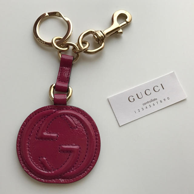 Gucci - お値下げ GUCCI キーリング キーホルダーの通販 by 即購入大歓迎𖠚ᐝまとめ買いお値引できます♡⃛｜グッチならラクマ