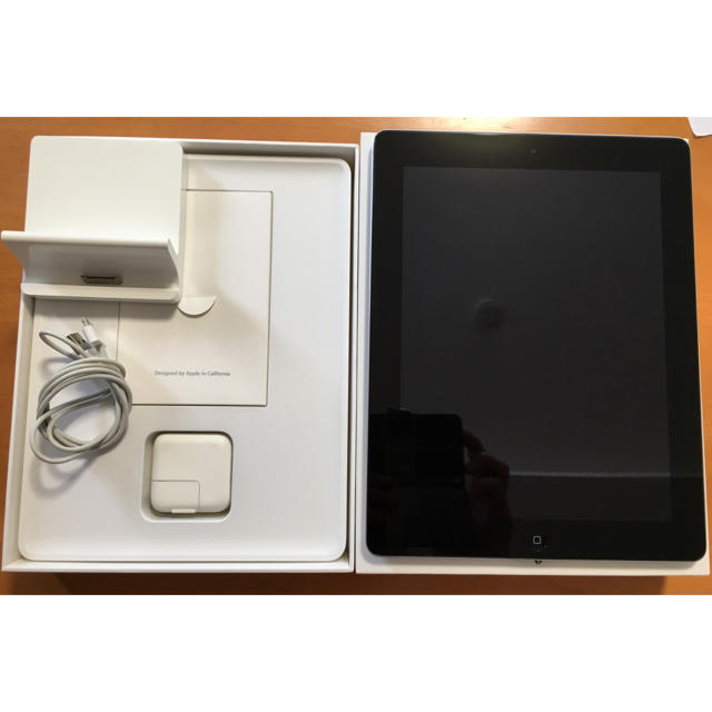 iPad2 wi-fi 64GB （A1395）箱、充電器、ドック付き
