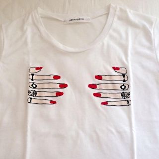 スパイラルガール(SPIRAL GIRL)のハンドモチーフTシャツ♡(Tシャツ(半袖/袖なし))