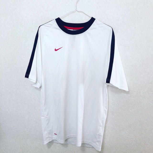 NIKE(ナイキ)のナイキ Nike Tシャツ メンズ ホワイト 送料無料 中古 古着 メンズのトップス(Tシャツ/カットソー(半袖/袖なし))の商品写真