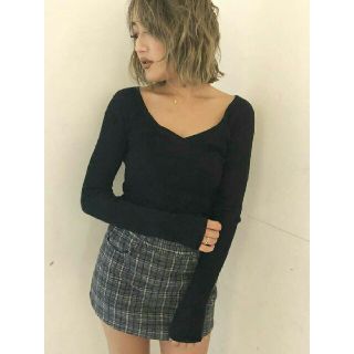 GYDA - GYDA リブVネックニットTOPSの通販 by さ 's shop
