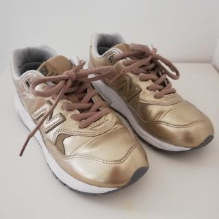 ニューバランス(New Balance)の良品!!WRT580MG ニューバランス スニーカー 22.5cm(スニーカー)