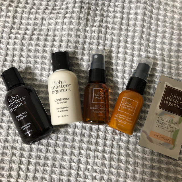 John Masters Organics(ジョンマスターオーガニック)の【値下げしました】ジョンマスターオーガニック トラベルセット 未使用 コスメ/美容のキット/セット(サンプル/トライアルキット)の商品写真