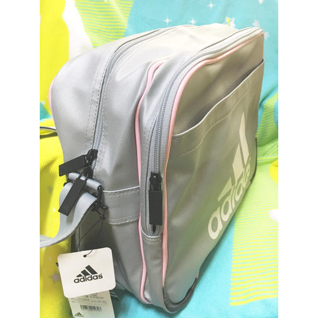 adidas(アディダス)のよし様専用　新品 アディダス 18L 新学期ショルダーバッグ 通学 部活 スポーツ/アウトドアのスポーツ/アウトドア その他(その他)の商品写真