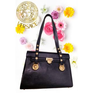 ジャンニヴェルサーチ(Gianni Versace)のVersace❤️ヴェルサーチ メデューサ レザーバッグ(ショルダーバッグ)