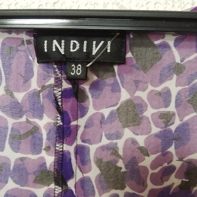 INDIVI(インディヴィ)のINDIVI　インディヴィパープルトップス レディースのトップス(カットソー(半袖/袖なし))の商品写真