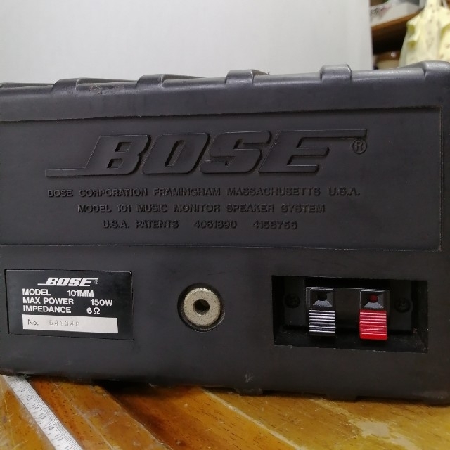 BOSE101MMペアスピーカーと付属品 BOSE101MMペアスピーカーと付属品